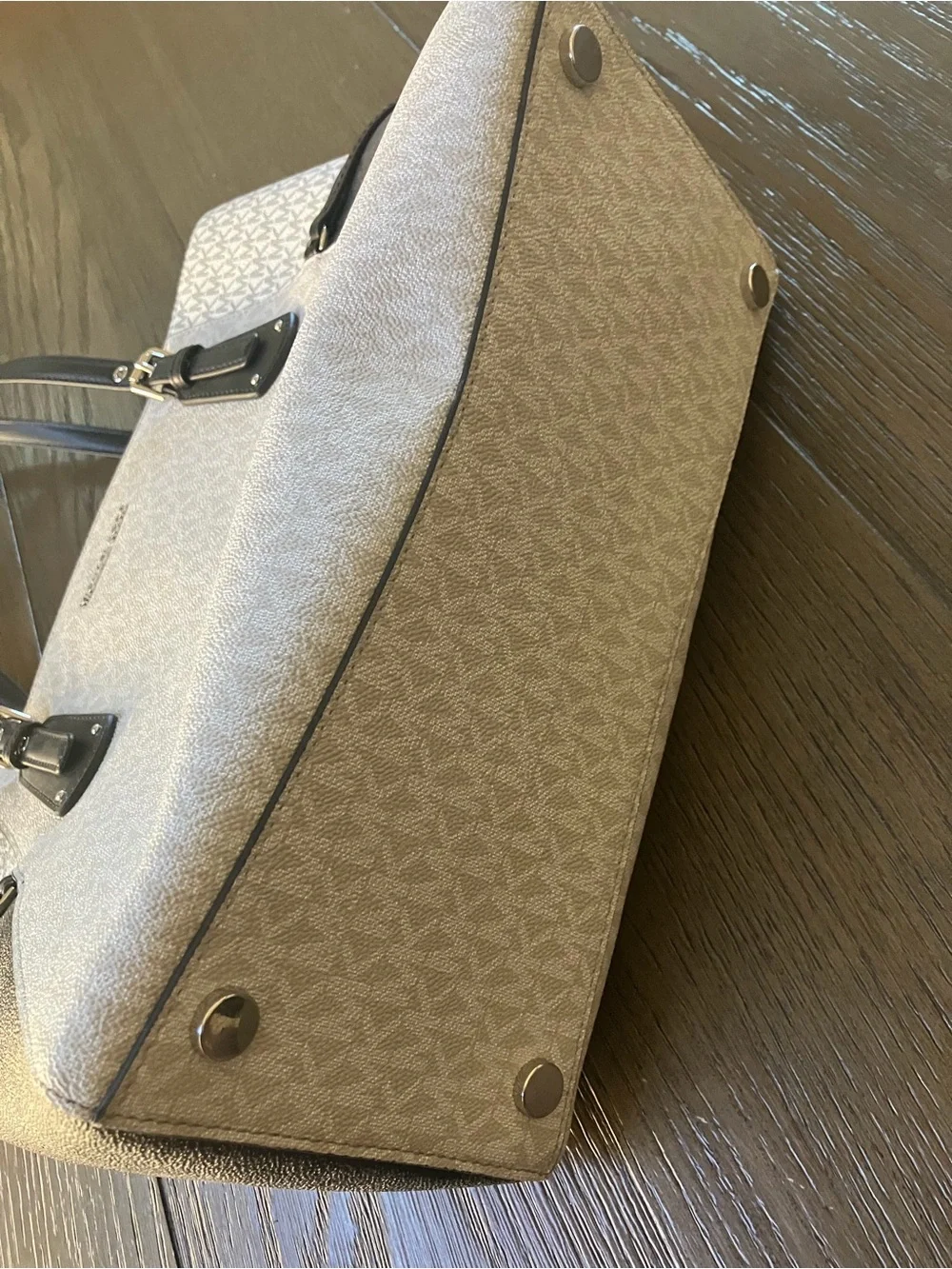 Michael Kors Voyager Large East West Tote Bag